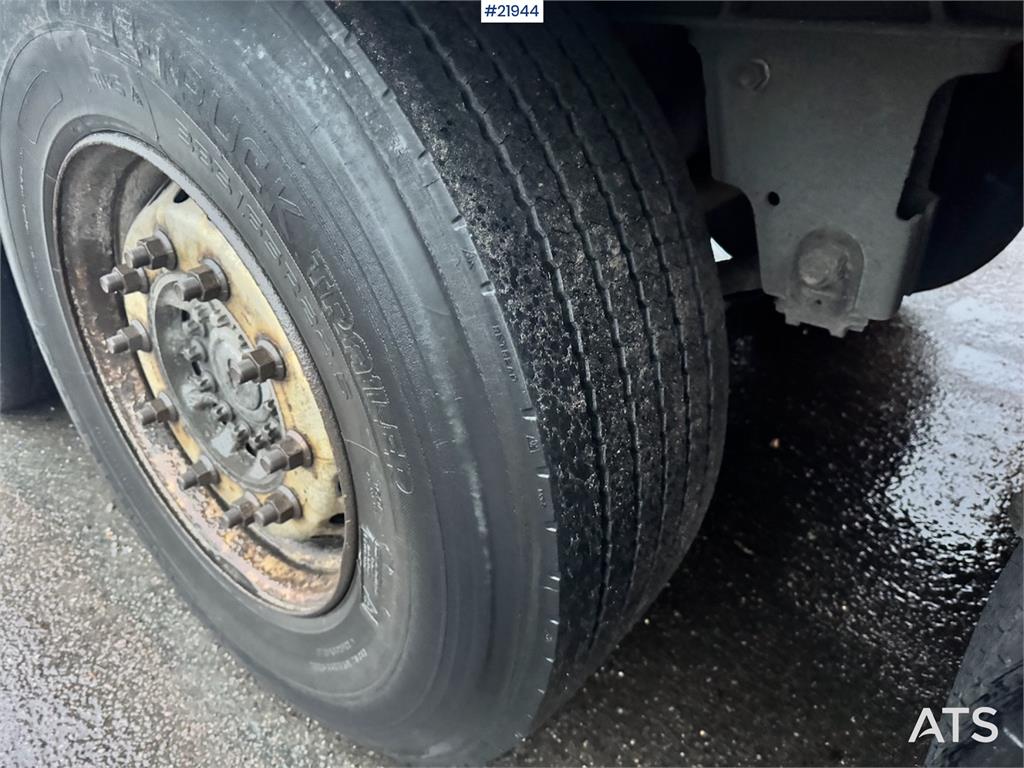 Schmitz Cabinet semi w/ Lifting element.