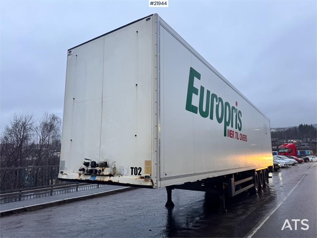 Schmitz Cabinet semi w/ Lifting element.