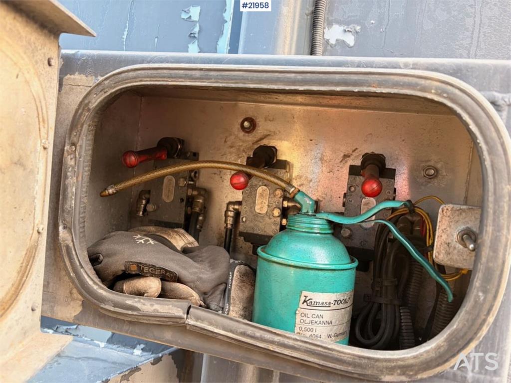 Tyllis L3 3-axle flatbed semi-trailer with side boards Re