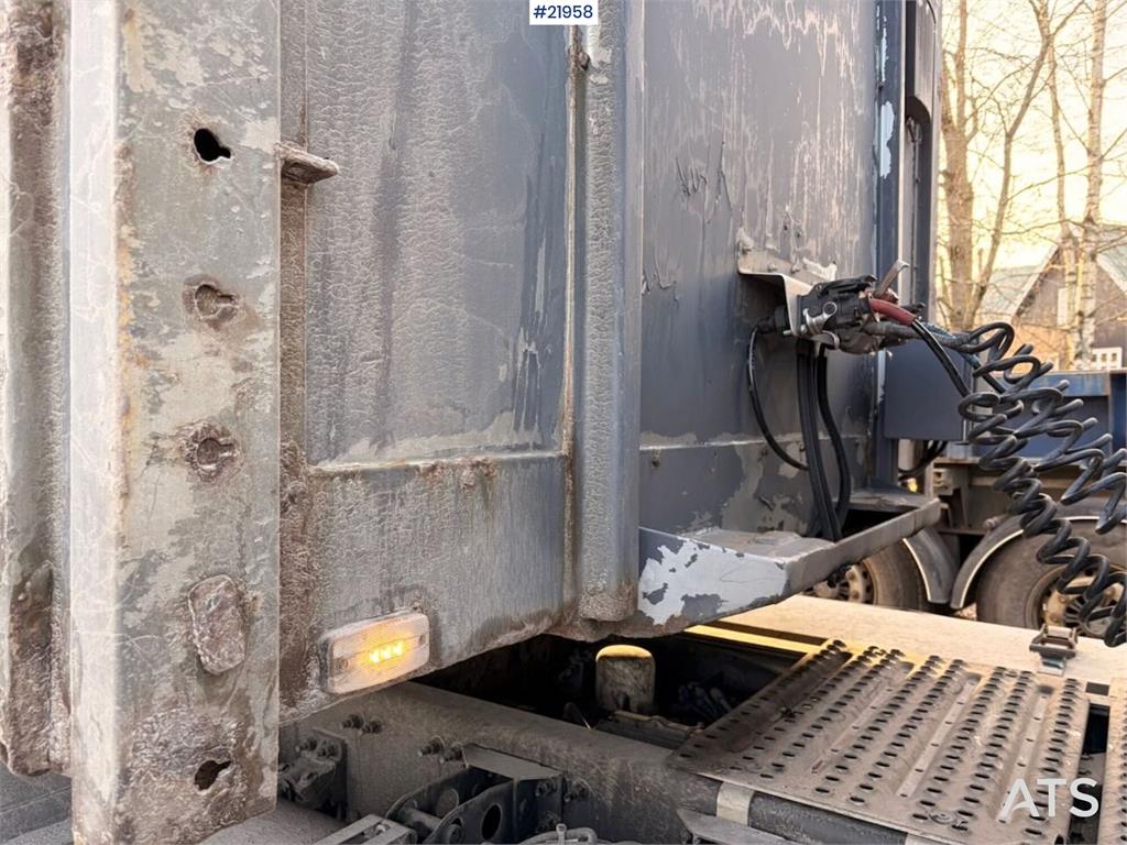 Tyllis L3 3-axle flatbed semi-trailer with side boards Re