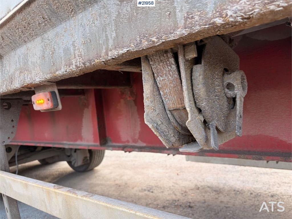 Tyllis L3 3-axle flatbed semi-trailer with side boards Re