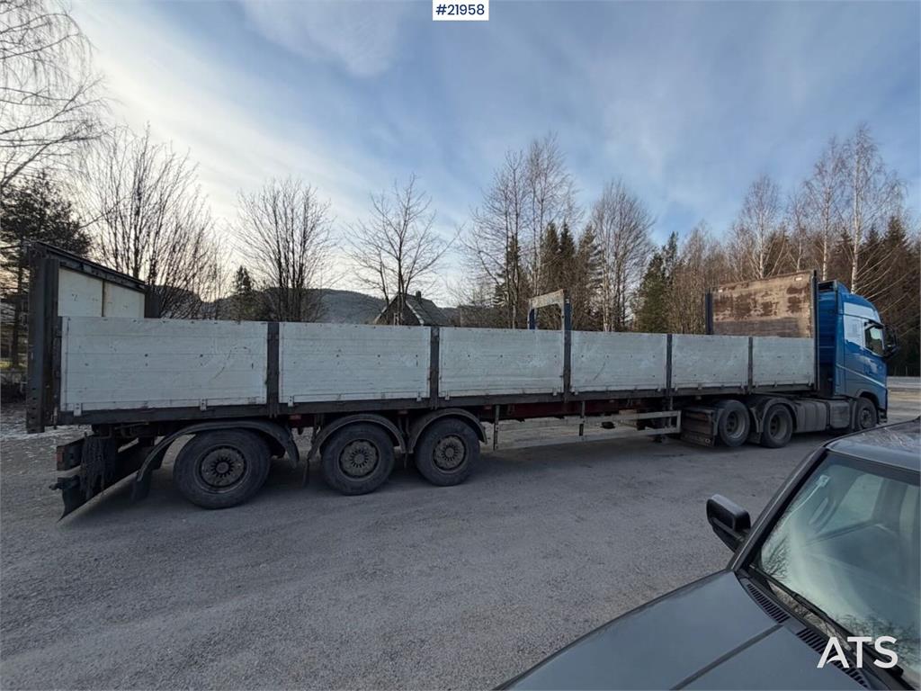 Tyllis L3 3-axle flatbed semi-trailer with side boards Re