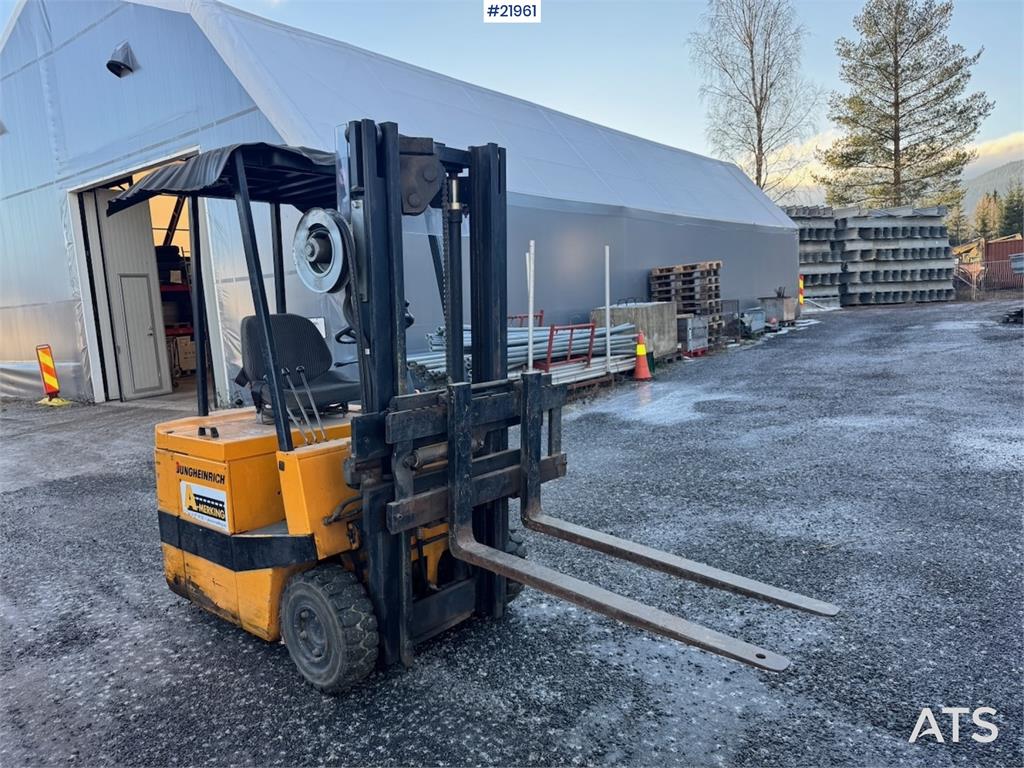 Jungheinrich EFG D1.0 Electric Forklift w/ Charger