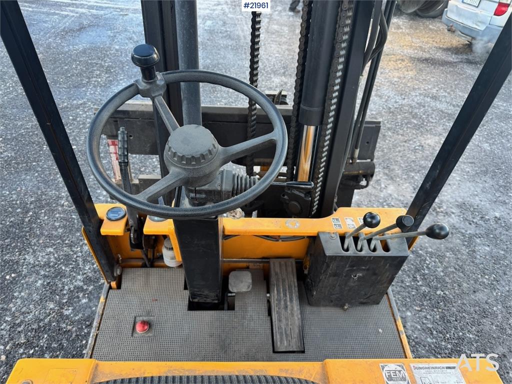 Jungheinrich EFG D1.0 Electric Forklift w/ Charger