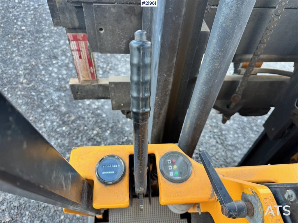 Jungheinrich EFG D1.0 Electric Forklift w/ Charger