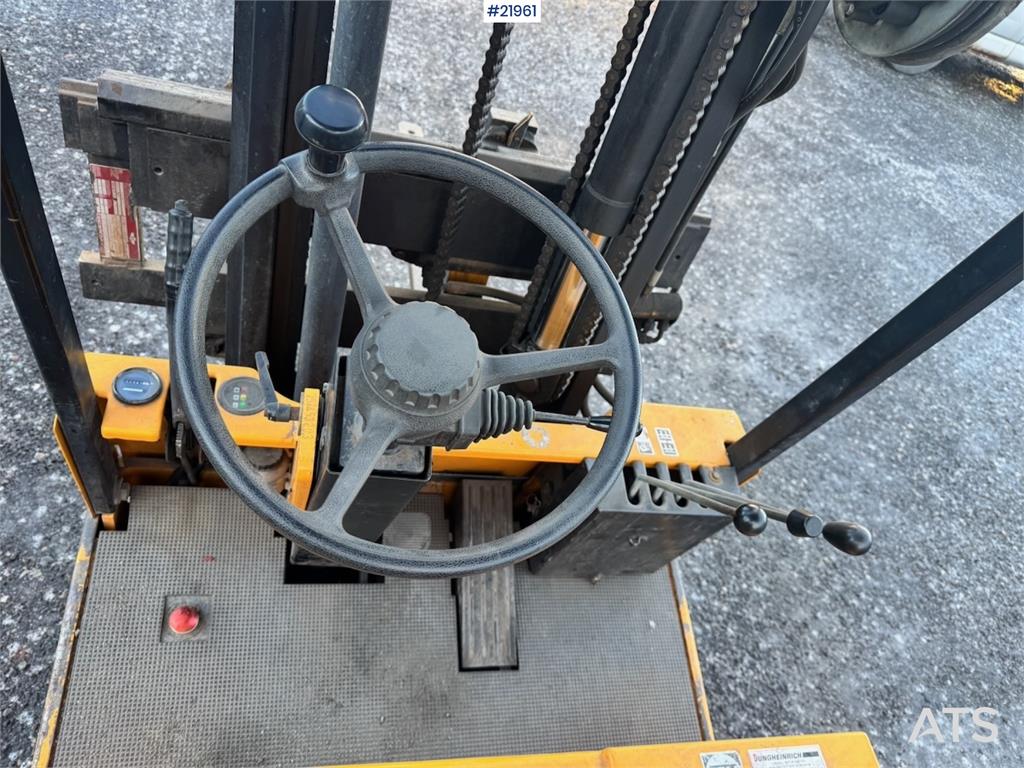 Jungheinrich EFG D1.0 Electric Forklift w/ Charger