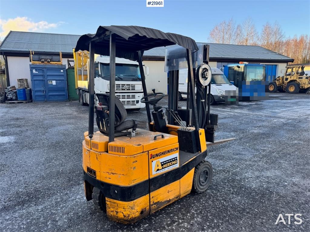 Jungheinrich EFG D1.0 Electric Forklift w/ Charger