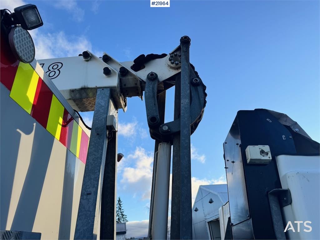 MAN TGM 15.250 Lift truck w/ 18 m Working height. 132,