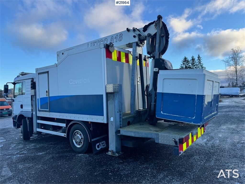 MAN TGM 15.250 Lift truck w/ 18 m Working height. 132,