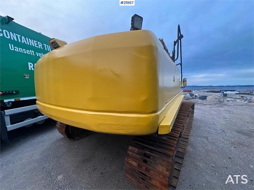 Komatsu PC240LC-8 Crawler Excavator w/ Digger Bucket.