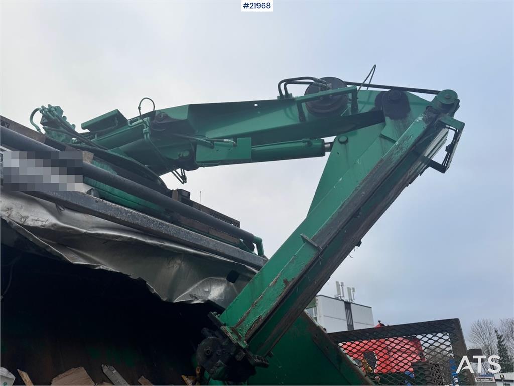 Scania P340 6x2 Refuse truck w/ Crane.