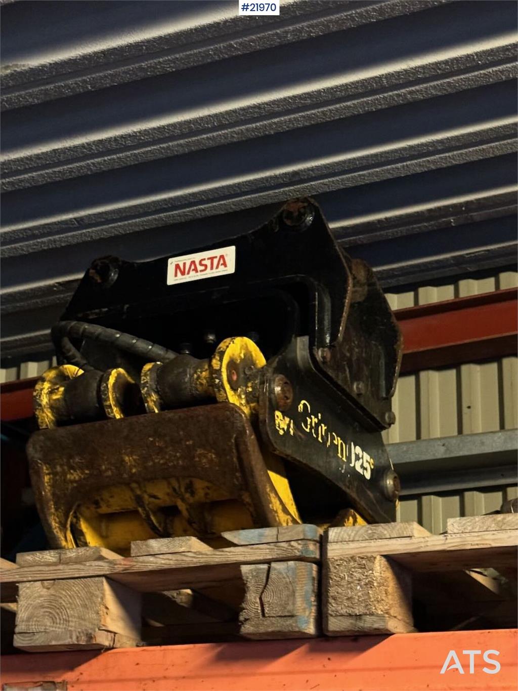 [Other] Gripen 025 grapple