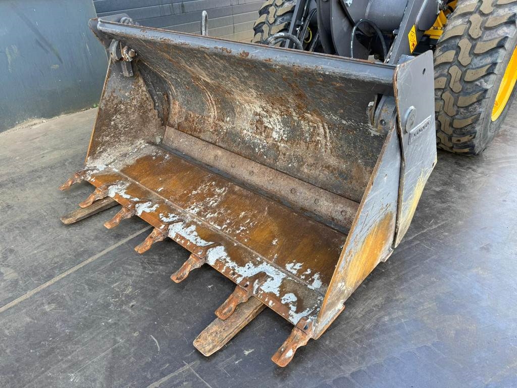 Volvo L30G