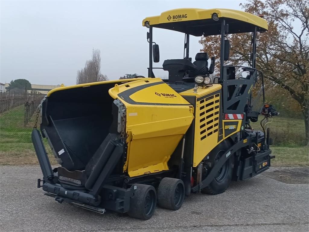 2021 بوماج BF 300 P-2-44971243