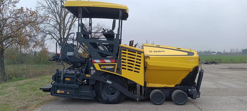 2021 بوماج BF 300 P-2-44971248