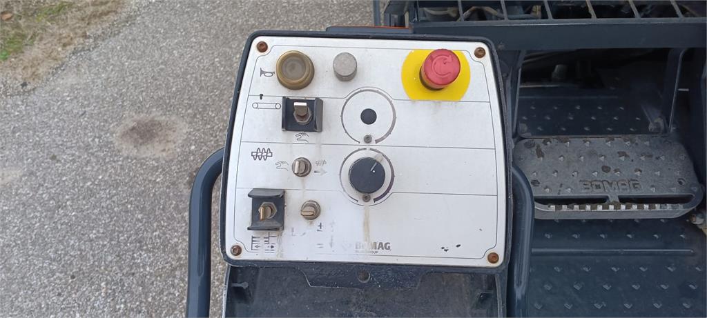 2021 بوماج BF 300 P-2-44971250