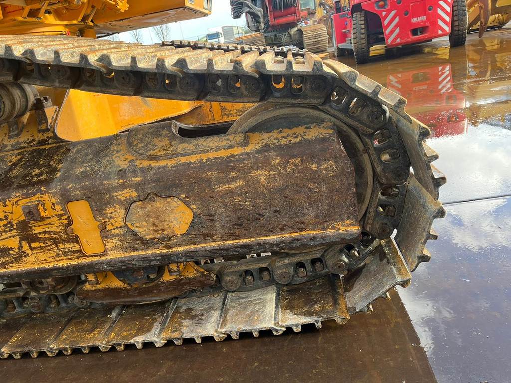 Liebherr R922 HDSL Wimmer Drill