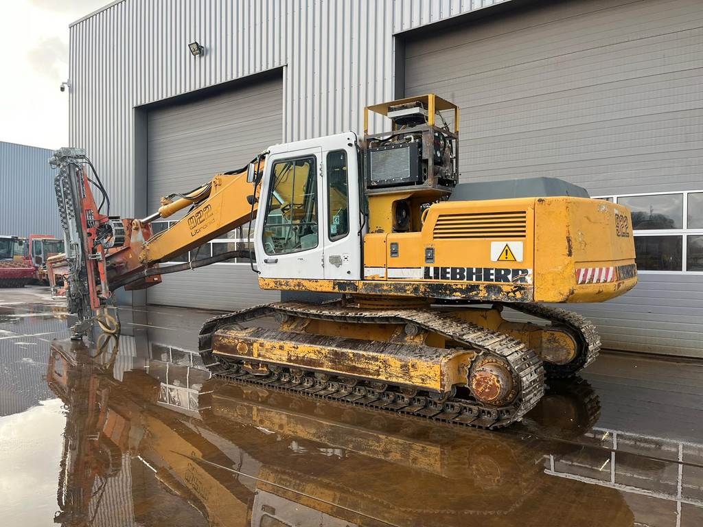 Liebherr R922 HDSL Wimmer Drill