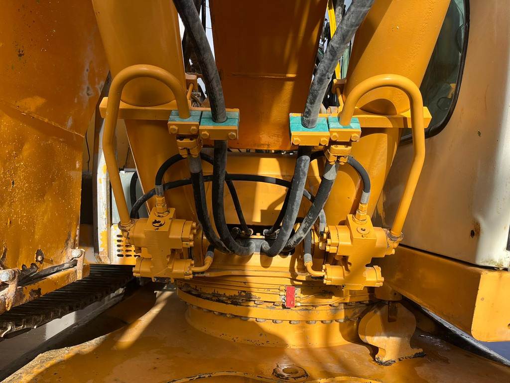 Liebherr R922 HDSL Wimmer Drill