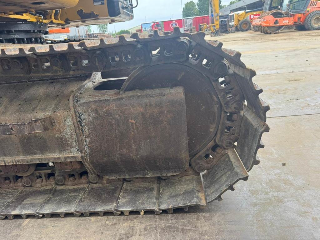 CAT 320E LRR