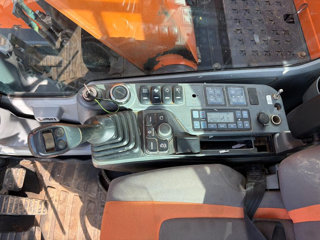 2020 دووسان DX140LCR-5-47499271