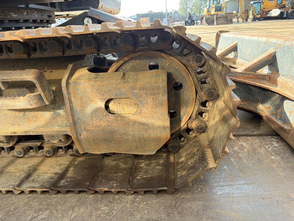 2020 دووسان DX140LCR-5-47499265