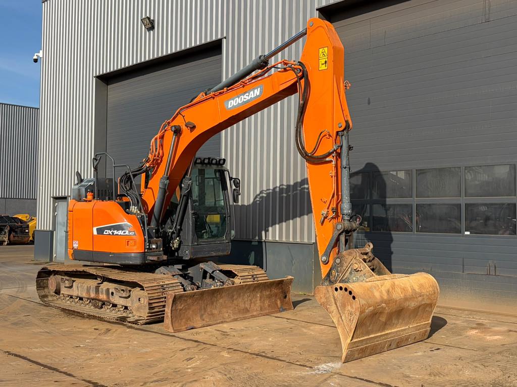 2020 دووسان DX140LCR-5-47499256