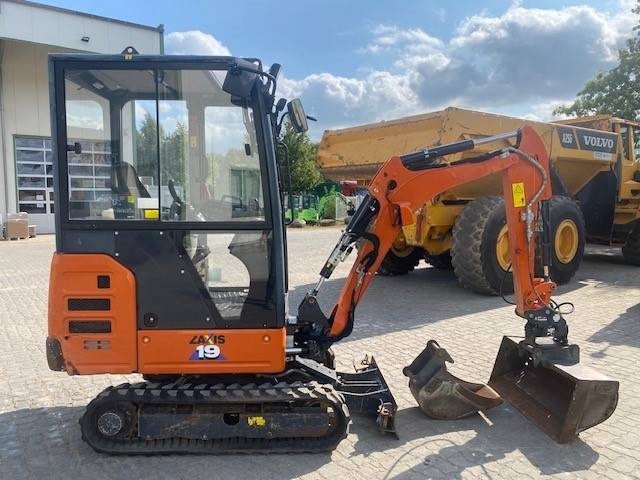Hitachi ZX 19-6 CR MIETE / RENTAL (12005522)