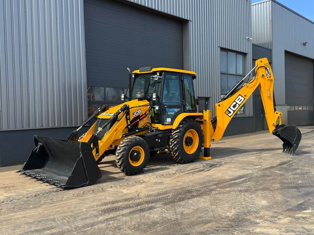 JCB 3DX 4x4 4-1 Bucket, Hammerlines, A/C