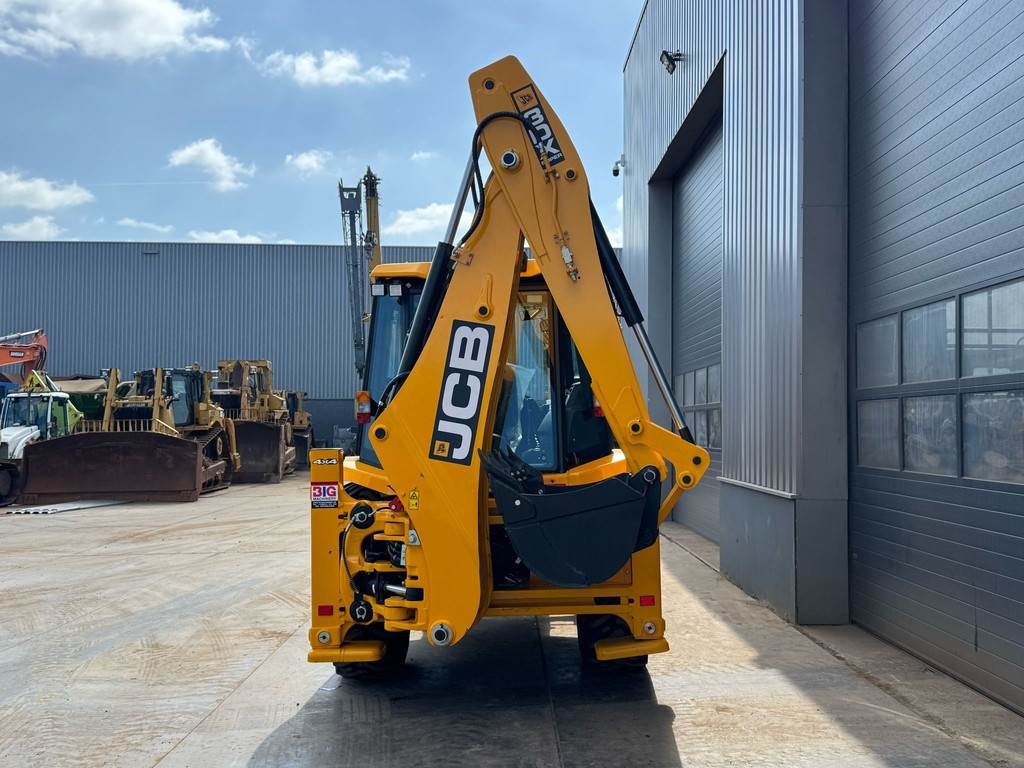 JCB 3DX 4x4 4-1 Bucket, Hammerlines, A/C