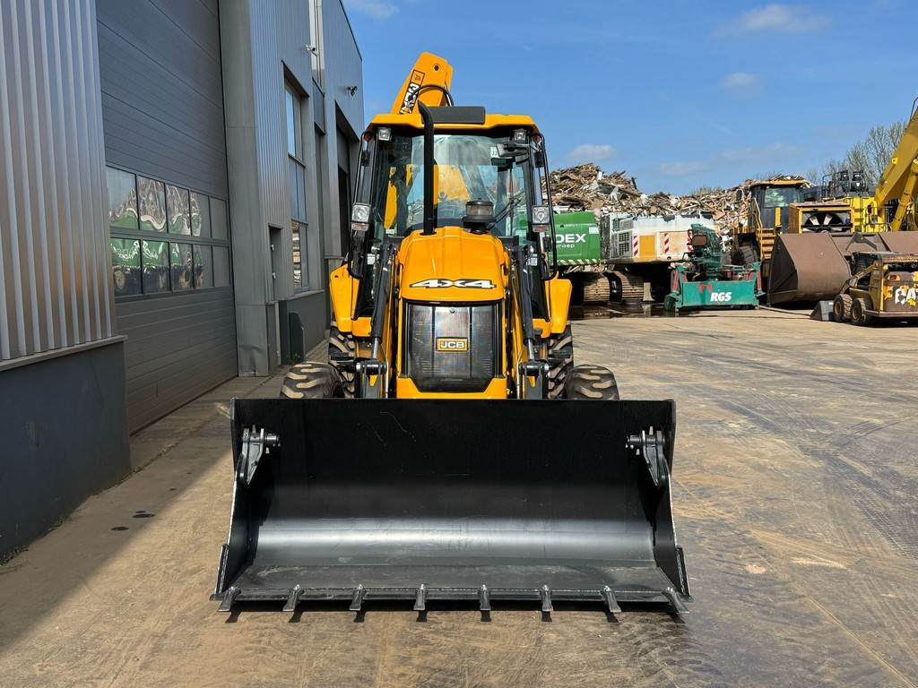JCB 3DX 4x4 4-1 Bucket, Hammerlines, A/C