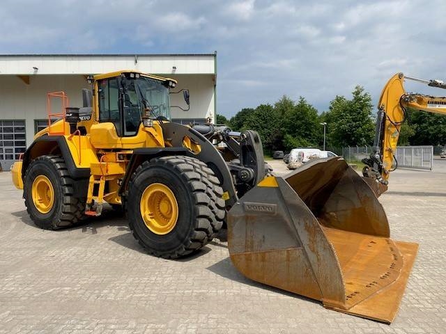 Volvo L 260 H 6.8 cbm MIETE / RENTAL (12002252)