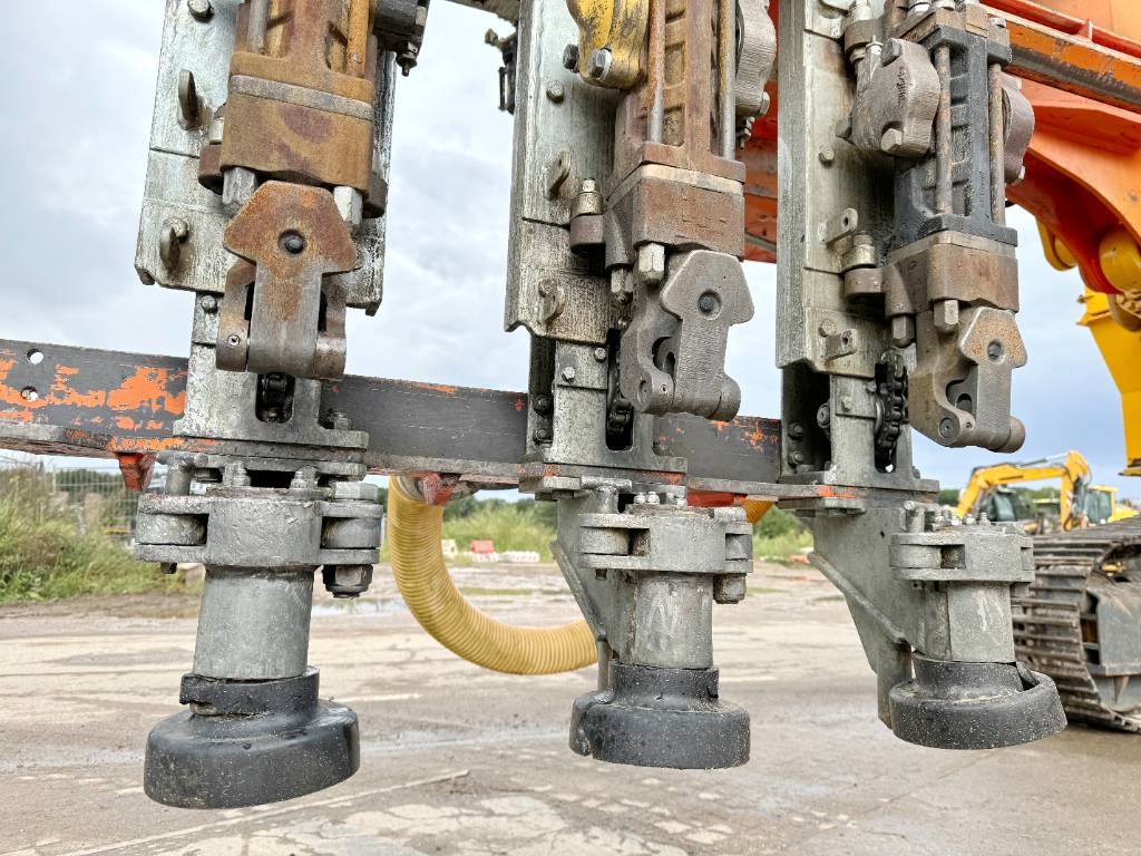 Liebherr R934 HDS + Wimmer Drill / 3 Tamrock HE122