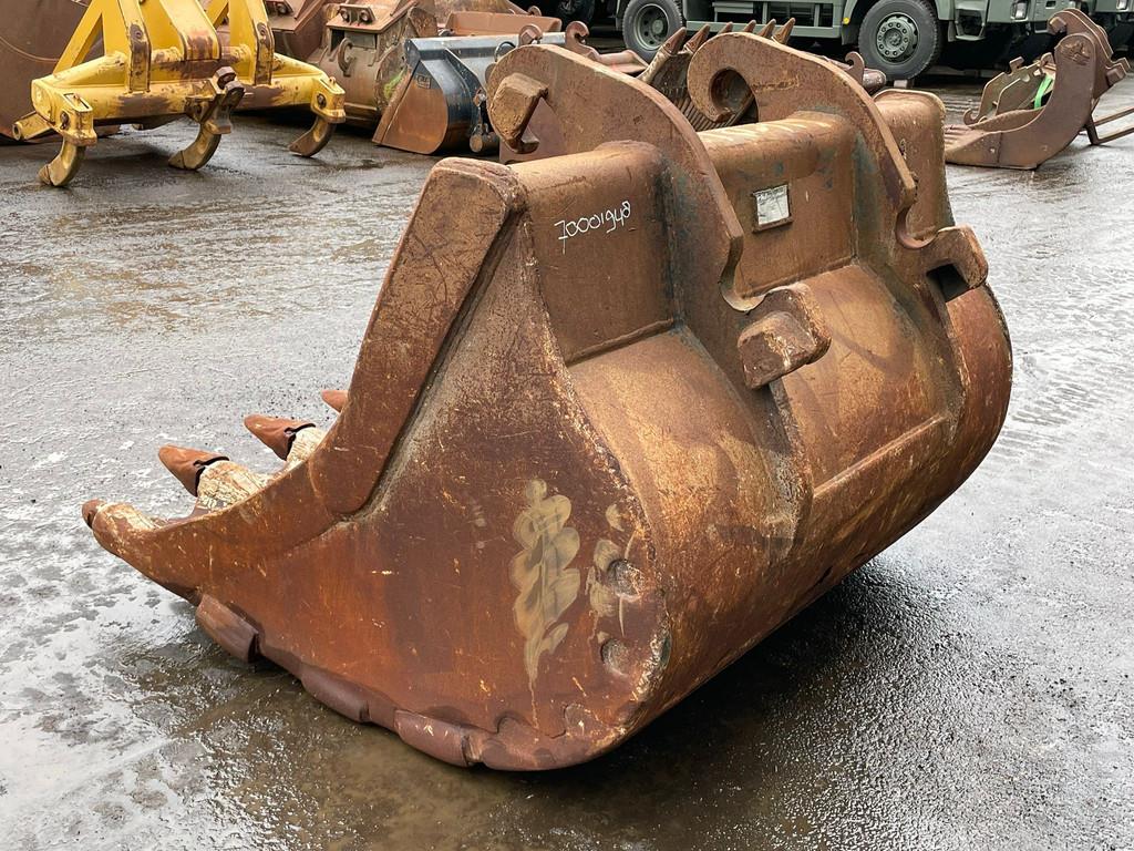 Verachtert Bucket with teeth