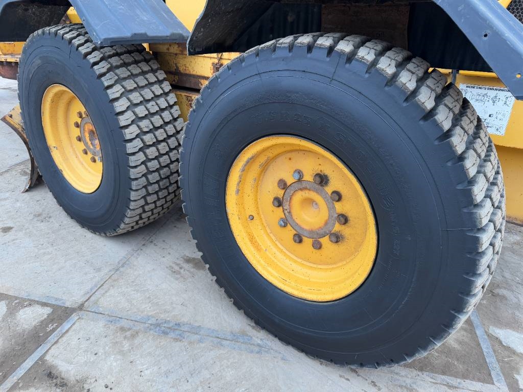 Volvo G970 - 4.27 Meter Blade / EPA Certified