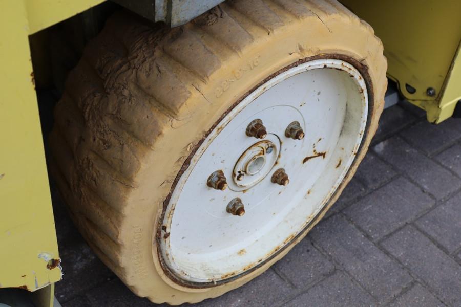 PB LIFT S195-12ES Electric, 19.6m Working Height, 700