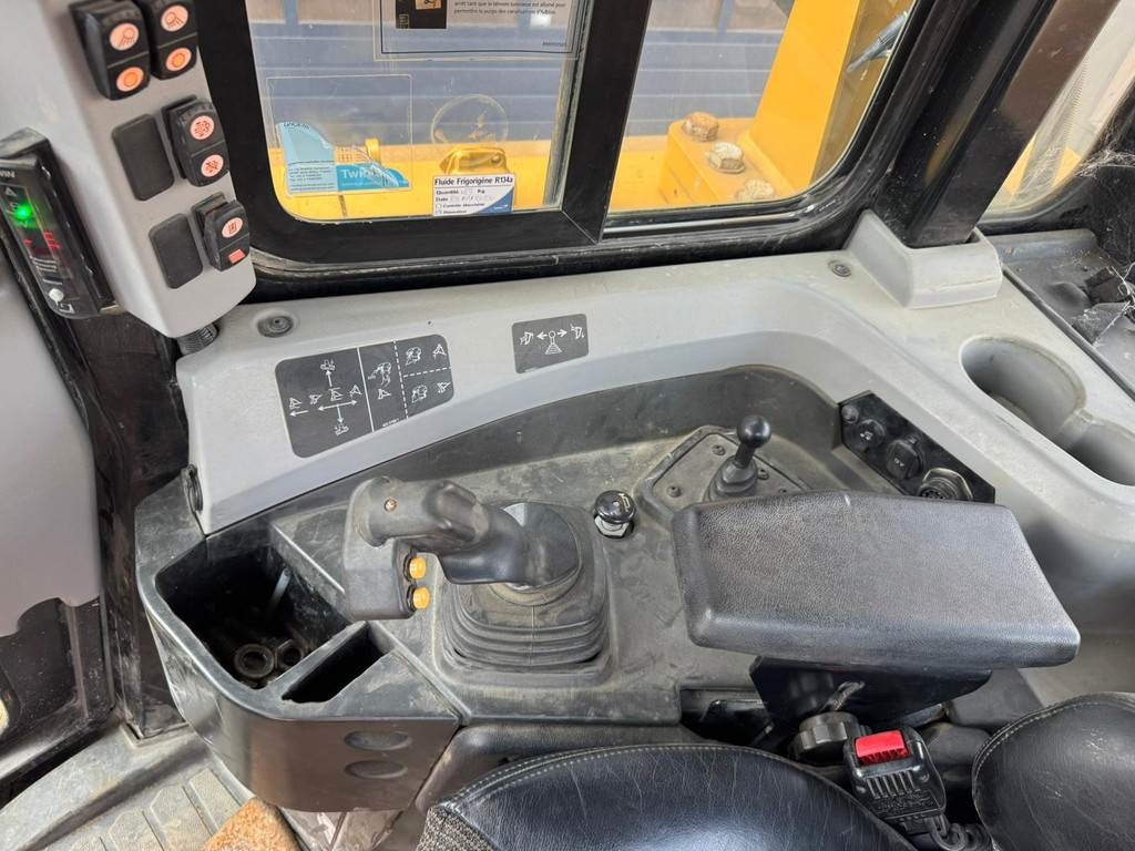 CAT D6T LGP