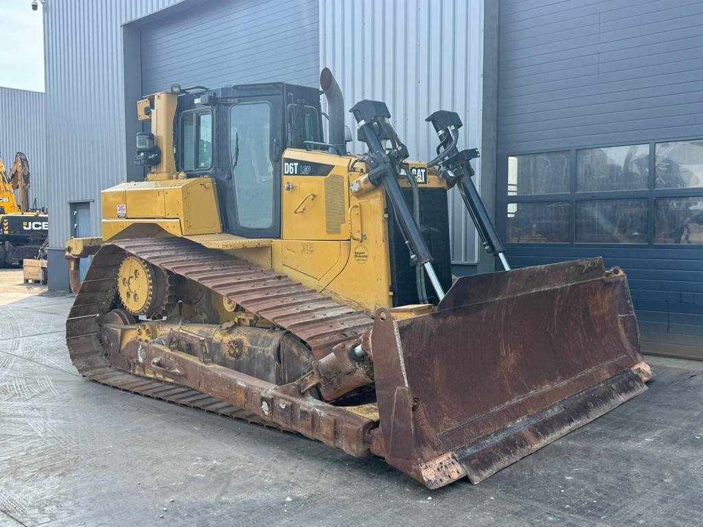 CAT D6T LGP