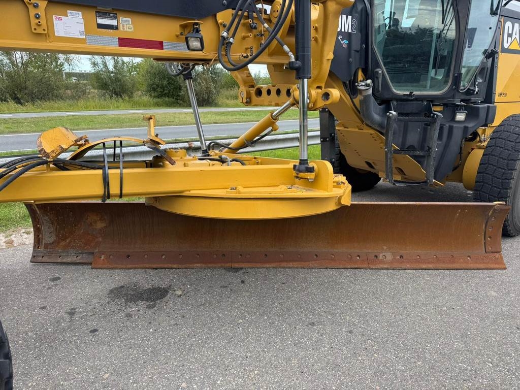 CAT 140M2