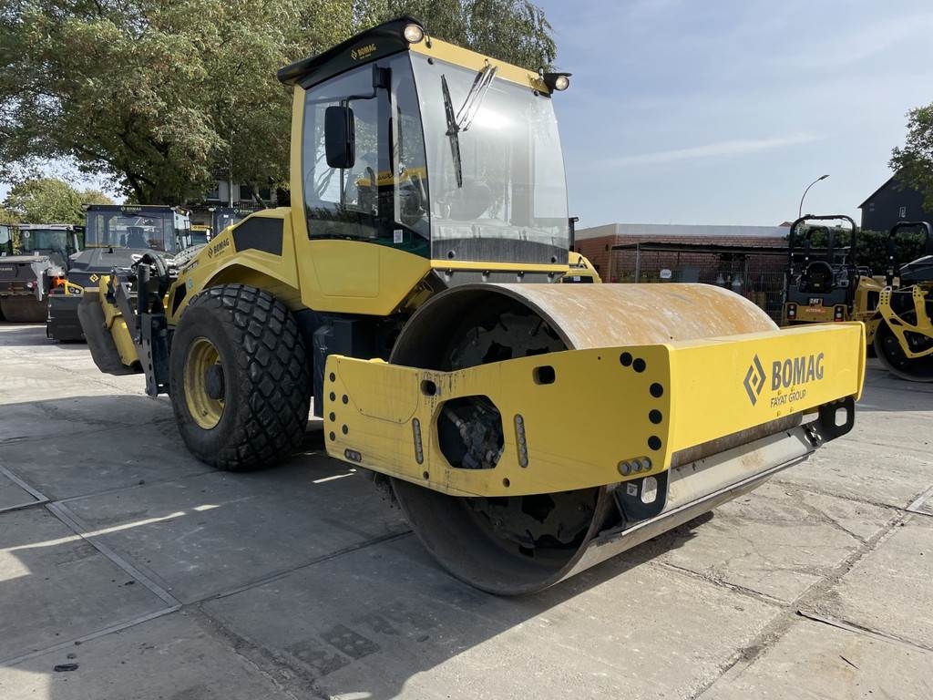 Bomag BW 213 D-5