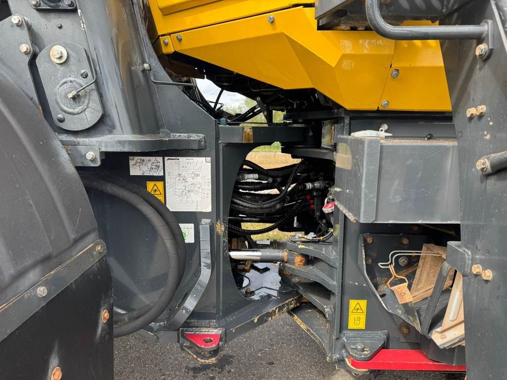 Komatsu WA470-8