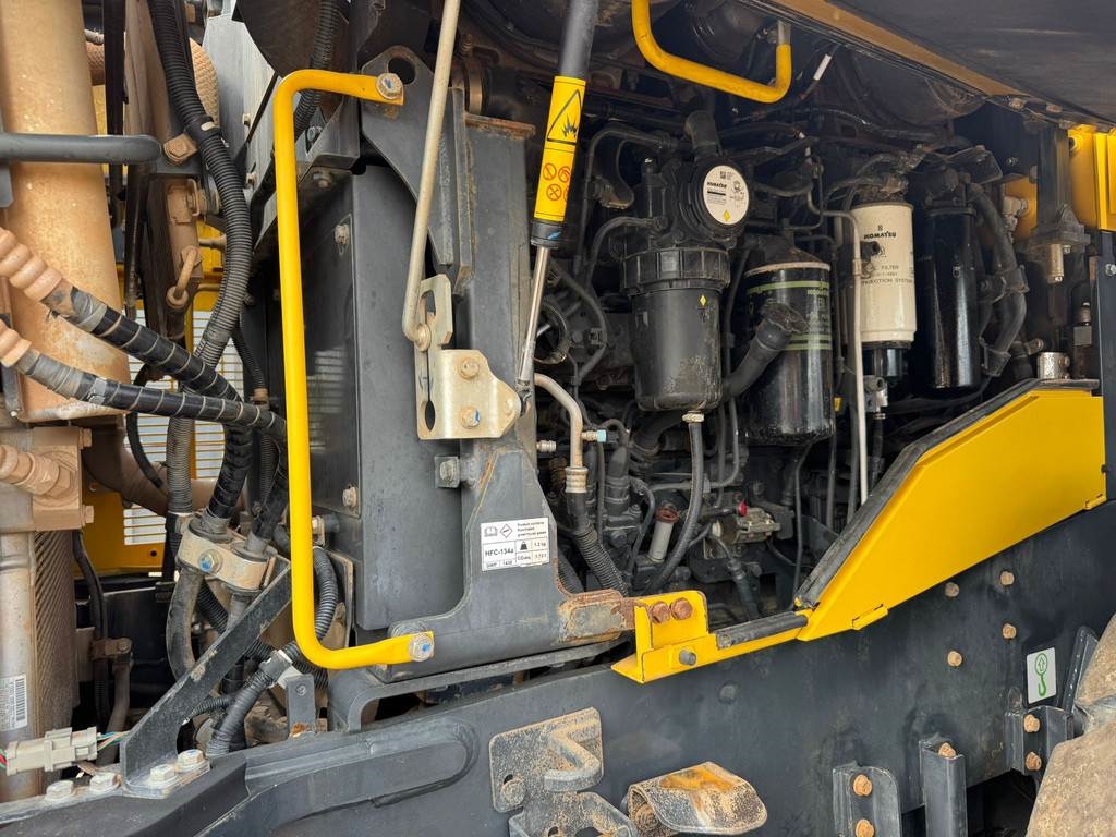 Komatsu WA470-8