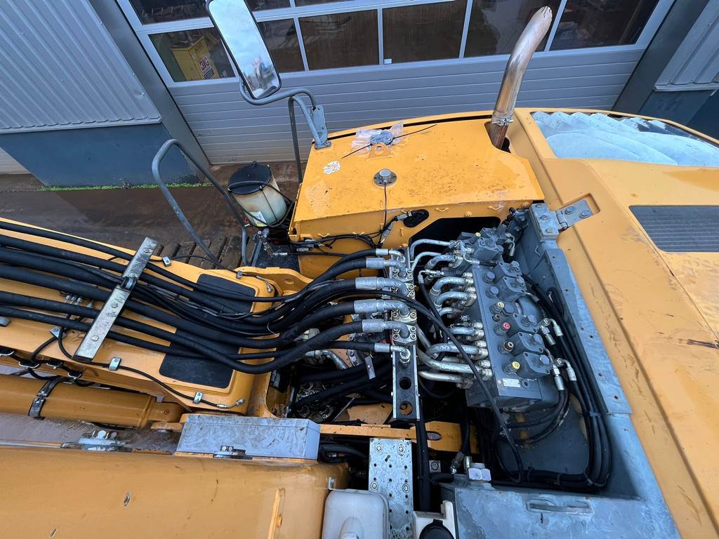 Liebherr R317 Litronic Material Handler