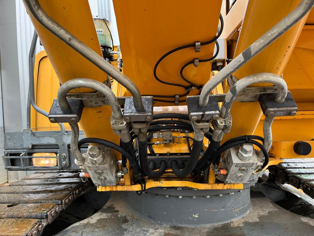 Liebherr R317 Litronic Material Handler