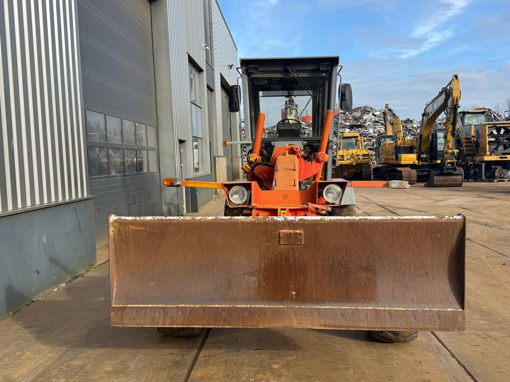 O&K F106A Motor Grader 6x6