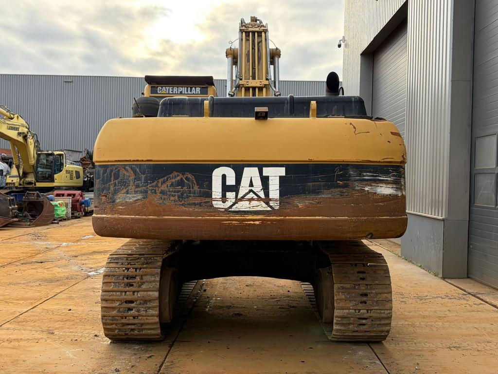 CAT 330C