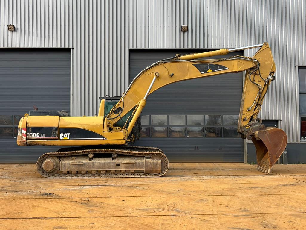 CAT 330C