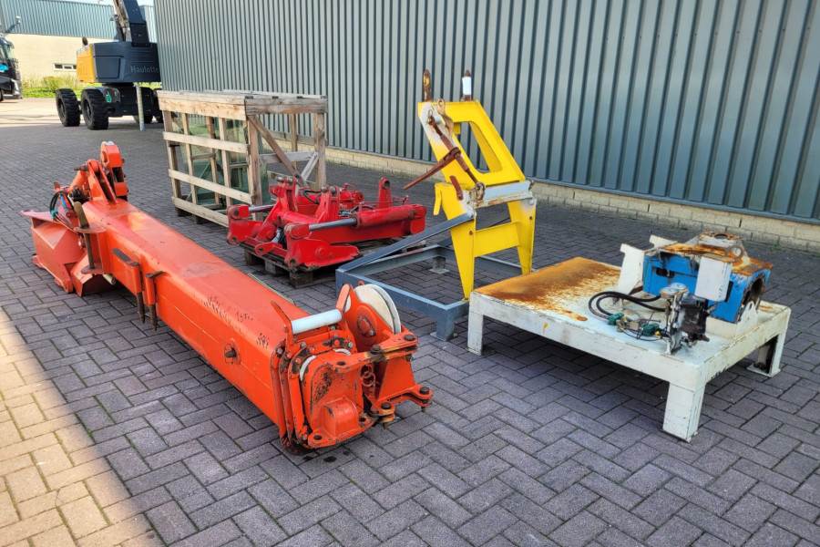 Compact Truck CT2 Diesel, 4x4x4 Drive, 30m Main Boom, 10.3m Hydr