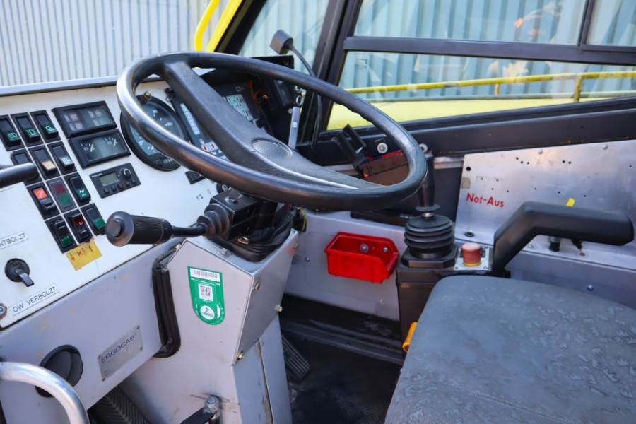 Compact Truck CT2 Diesel, 4x4x4 Drive, 30m Main Boom, 10.3m Hydr