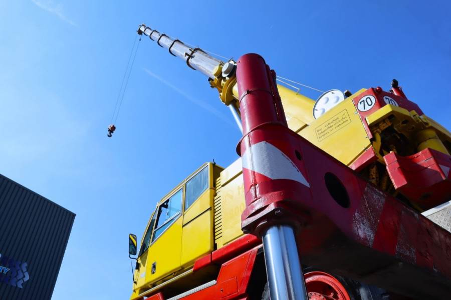 Compact Truck CT2 Diesel, 4x4x4 Drive, 30m Main Boom, 10.3m Hydr